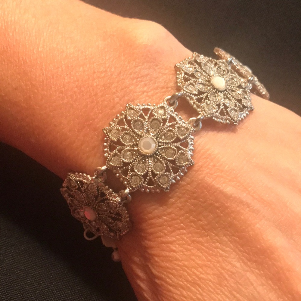 Bracelet/earring set